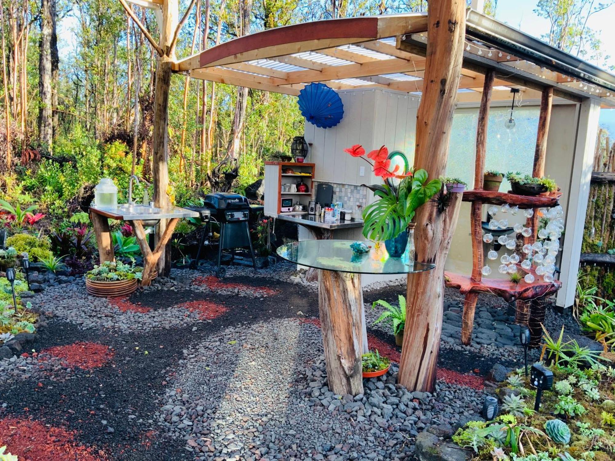 Exotic Garden Cottage At Amazing Volcano Fissure Mountain View Exterior photo